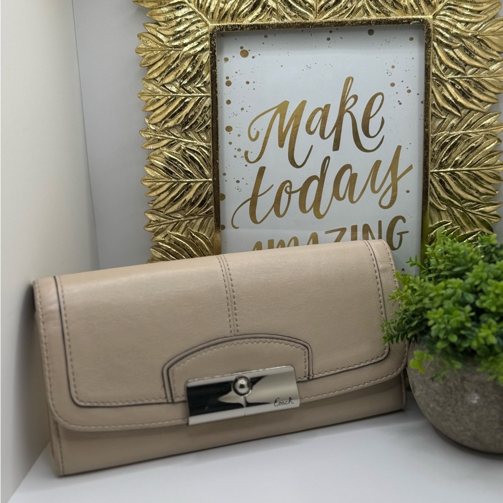 Coach Kristin Long Leather Snap Wallet Beige